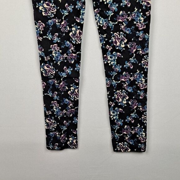 Torrid Ladies leggins NWOT - Picture 8 of 8